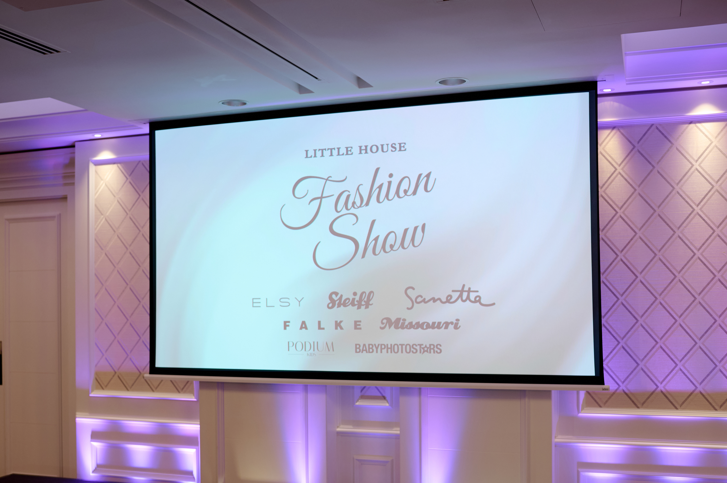 Fashion Show від Little House — подія стилю, сенсу і благодійності від LH Group Fashion Show від Little House — подія стилю, сенсу і благодійності від LH Group