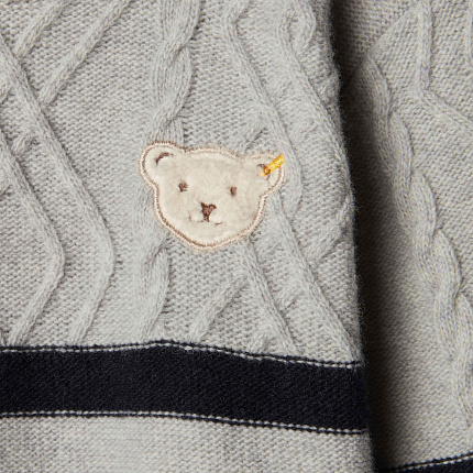 Светр, Red and Blue Winter