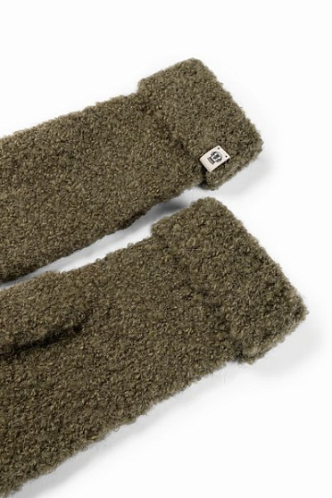 Рукавиці, Classic Bouclé