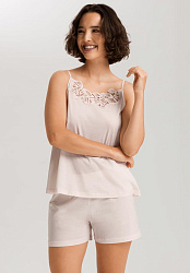 Піжама 1/2, Liz