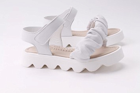 Босоножки кожаные Florens